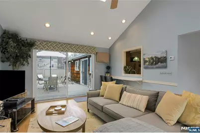 51 Prospect Street, Waldwick, NJ 07463 - Photo 18