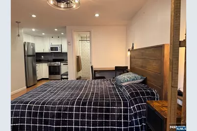 42 Willow Wood Square, East Rutherford, NJ 07073 - Photo 6