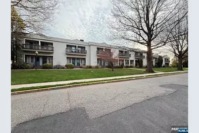 42 Willow Wood Square, East Rutherford, NJ 07073 - Photo 30