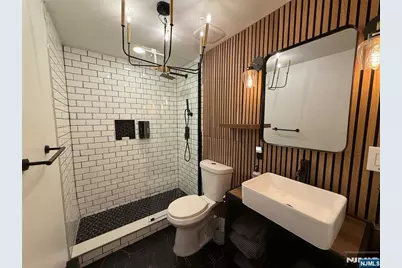 42 Willow Wood Square, East Rutherford, NJ 07073 - Photo 20