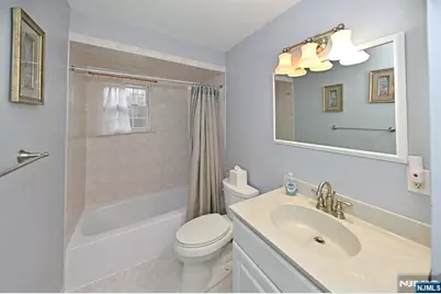 40 Woodside Road, Wyckoff Township, NJ 07481 - Photo 10