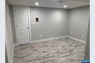 338 Lincoln Avenue B #B, Elmwood Park, NJ 07407 - Photo 14