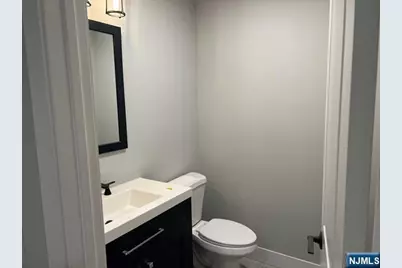 338 Lincoln Avenue B #B, Elmwood Park, NJ 07407 - Photo 10