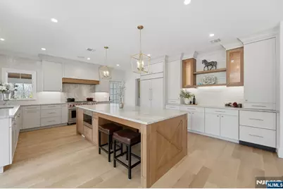 68 Grandview Avenue, Upper Saddle River, NJ 07458 - Photo 6