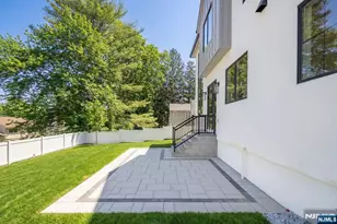 27 Garret Pl, Glen Rock, NJ 07452 - Photo 32