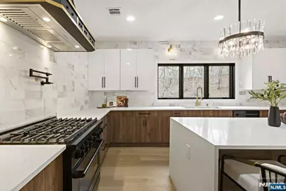 45 Riverview Terrace, Mahwah, NJ 07430 - Photo 4