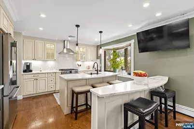 17 Cherry Place, Hillsdale, NJ 07642 - Photo 4