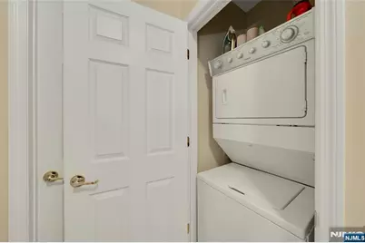 10 Iris Lane 605 #605, Garfield, NJ 07026 - Photo 20