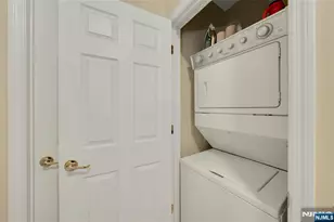 10 Iris Ln 605, Garfield, NJ 07026 - Photo 20