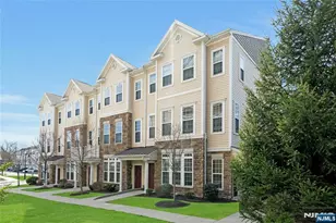 10 Iris Ln 605, Garfield, NJ 07026 - Photo 1