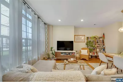 10 Iris Lane 605 #605, Garfield, NJ 07026 - Photo 4