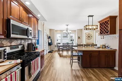 48 Rochelle Avenue, Rochelle Park Township, NJ 07662 - Photo 12