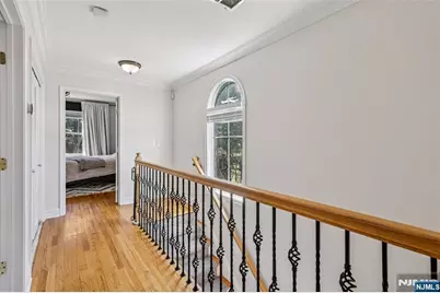 422 Hillside Avenue 5 #5, Palisades Park, NJ 07650 - Photo 16