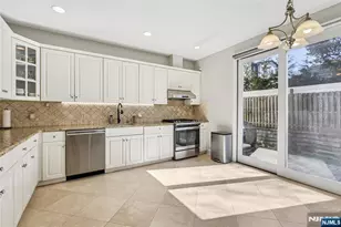 422 Hillside Ave 5, Palisades Park, NJ 07650 - Photo 12