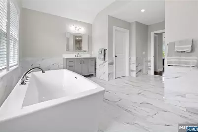 20 Ravine Avenue, Wyckoff Township, NJ 07481 - Photo 40