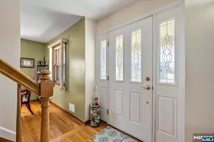 28 William St, Rochelle Park Township, NJ 07662 - Photo 4