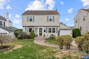 17 Burlington Rd, Clifton, NJ 07012 - Photo 2