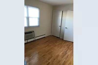 32 E Quackenbush Avenue 3 #3, Dumont, NJ 07628 - Photo 4