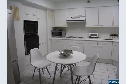 1512 Palisade 3D #3D, Fort Lee, NJ 07024 - Photo 8