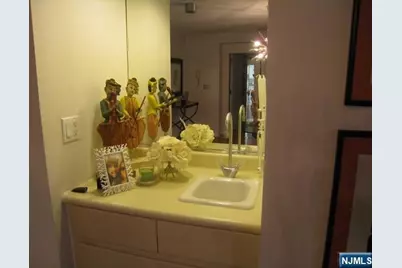 1512 Palisade 3D #3D, Fort Lee, NJ 07024 - Photo 10