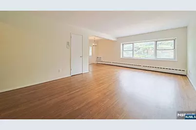 1575 Center Avenue 3F #3F, Fort Lee, NJ 07024 - Photo 4