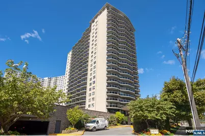 2077 Center Avenue 7G #7G, Fort Lee, NJ 07024 - Photo 1