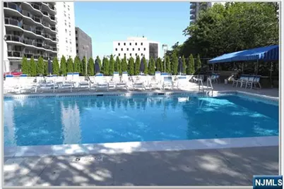 2077 Center Avenue 7G #7G, Fort Lee, NJ 07024 - Photo 12