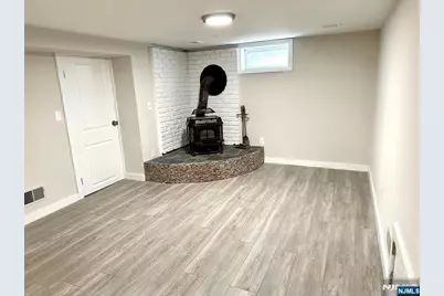 41 Woods Avenue, Bergenfield, NJ 07621 - Photo 14