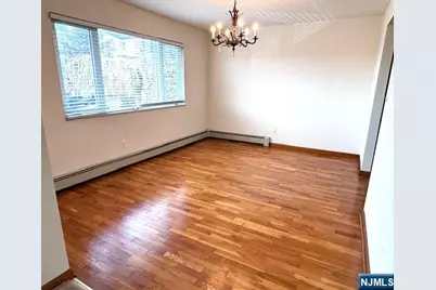 123 E Harwood Terrace 1st Fl #1st FL, Palisades Park, NJ 07650 - Photo 4