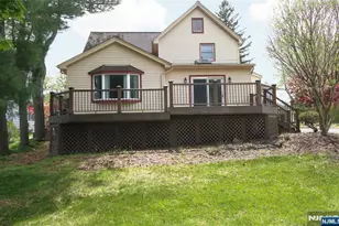 160 Myrtle Ave, Allendale, NJ 07401 - Photo 4