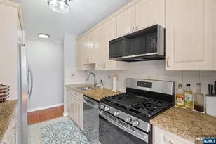 1203 River Road 1H, Edgewater, NJ 07020 - Photo 18