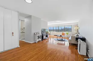 1203 River Road 1H, Edgewater, NJ 07020 - Photo 8