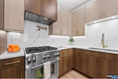 146 Sherman Avenue 1 #1, Jersey City, NJ 07307 - Photo 10