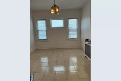 524 Kearney Avenue 1 #1, Cliffside Park, NJ 07010 - Photo 4