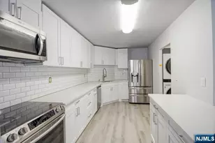 1055 River Road 803, Edgewater, NJ 07020 - Photo 4