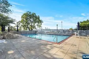 1055 River Road 803, Edgewater, NJ 07020 - Photo 20