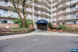 1055 River Road 803, Edgewater, NJ 07020 - Photo 14