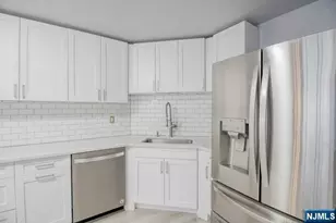 1055 River Road 803, Edgewater, NJ 07020 - Photo 6