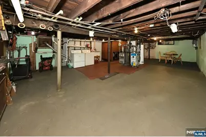 236 Rochelle Avenue, Rochelle Park Township, NJ 07662 - Photo 22