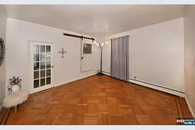 236 Rochelle Avenue, Rochelle Park Township, NJ 07662 - Photo 4