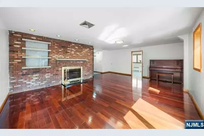 12 Hillcrest Avenue, Fort Lee, NJ 07024 - Photo 22