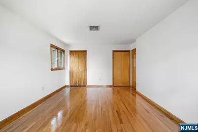 12 Hillcrest Avenue, Fort Lee, NJ 07024 - Photo 16