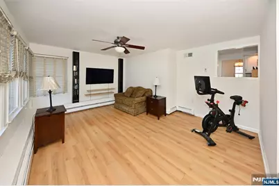 138 Magnolia Avenue, Maywood, NJ 07607 - Photo 12