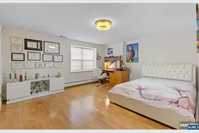 33 Ingraffia Drive, Elmwood Park, NJ 07407 - Photo 30