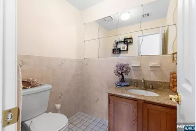 33 Ingraffia Drive, Elmwood Park, NJ 07407 - Photo 28