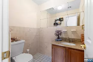 33 Ingraffia Dr, Elmwood Park, NJ 07407 - Photo 28