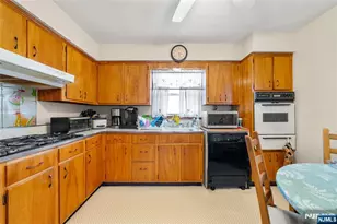 452 Commercial Ave, Cliffside Park, NJ 07010 - Photo 6