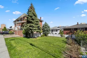 452 Commercial Ave, Cliffside Park, NJ 07010 - Photo 32