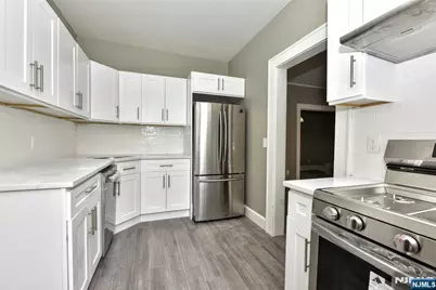 36 Park Avenue 2nd Floor #2nd Floor, Rutherford, NJ 07070 - Photo 8