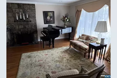 43 Busteed Drive, Midland Park, NJ 07432 - Photo 2